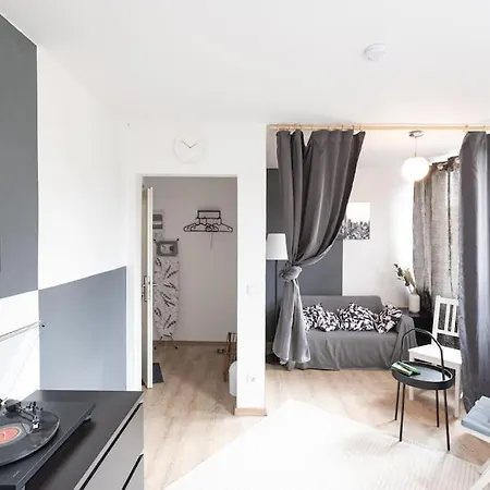 - New York In The Heart Of - Betten & Sofa - 5 Mins Station Hbf - Big Tv & Wifi - Апартаменты Дуйсбург