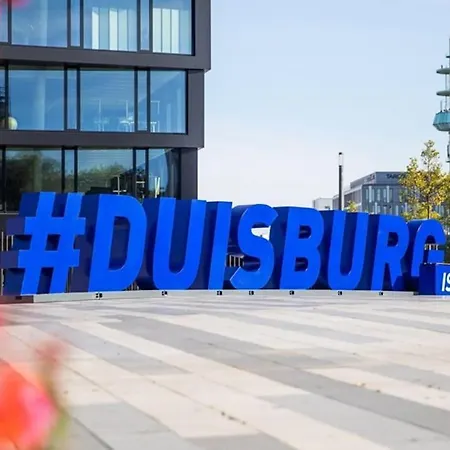 Apartamento - New York In The Heart Of - Betten & Sofa - 5 Mins Station Hbf - Big Tv & Wifi - *