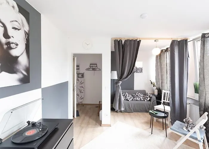 - New York In The Heart Of - Betten & Sofa - 5 Mins Station Hbf - Big Tv & Wifi - Apartmán Duisburg