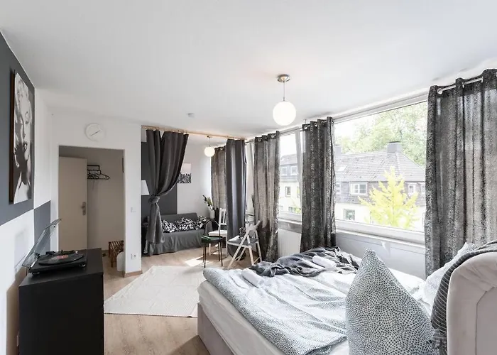 - New York In The Heart Of - Betten & Sofa - 5 Mins Station Hbf - Big Tv & Wifi - Apartmán