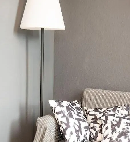 Apartmán - New York In The Heart Of - Betten & Sofa - 5 Mins Station Hbf - Big Tv & Wifi - *