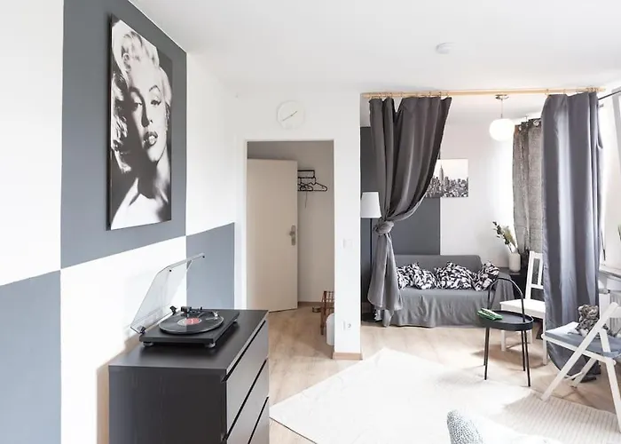 - New York In The Heart Of - Betten & Sofa - 5 Mins Station Hbf - Big Tv & Wifi - Apartmán *